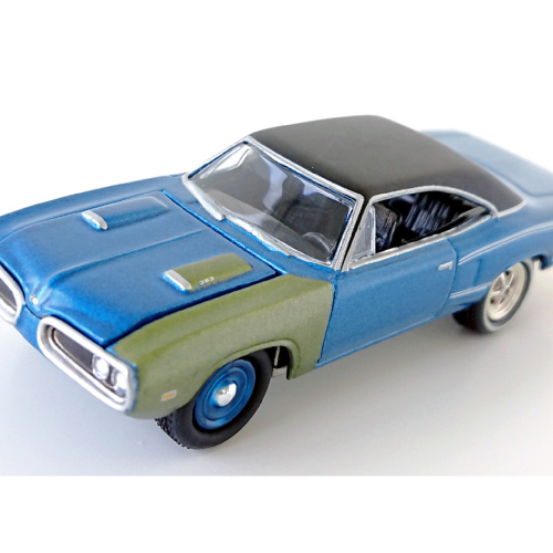 1970 Dodge Coronet Super Bee 383 Johnny Lightning Jetset Blue poly